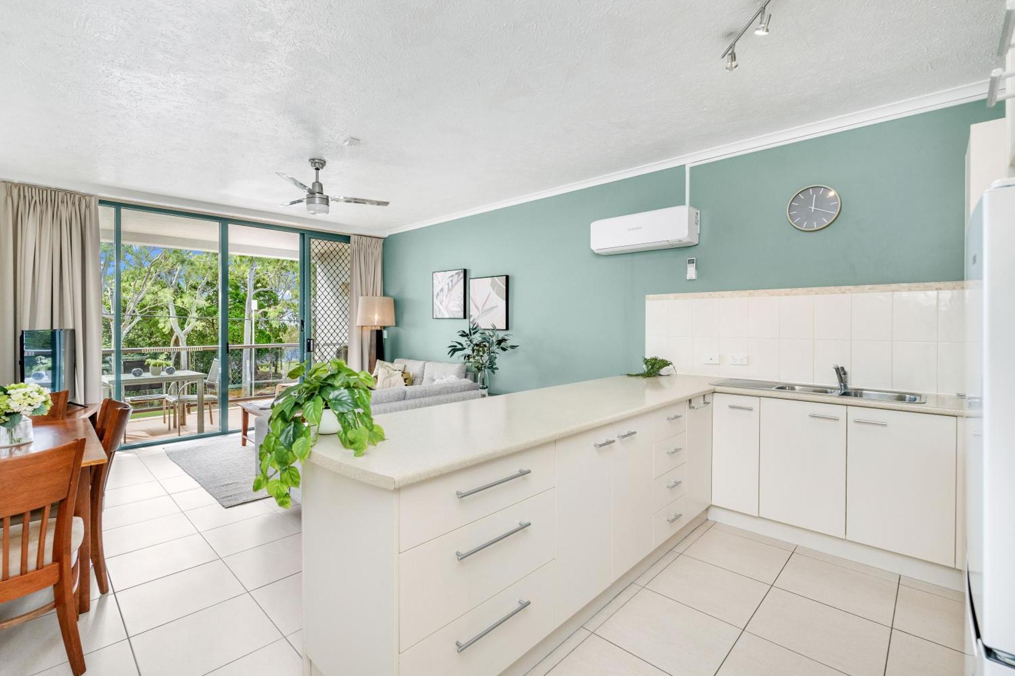 Shelly Bay Aparthotel Hervey Bay